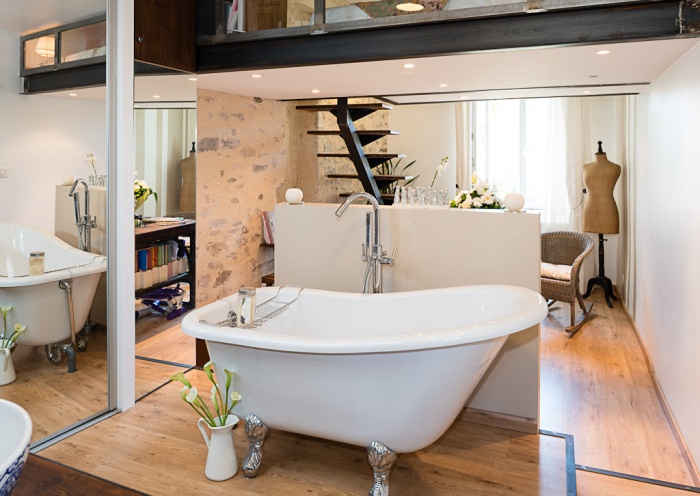 Suite parentale Style industriel - moderne dans Immeuble classé XVIIe